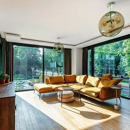 Saski Premium Unia Art & Center 