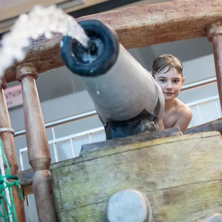 Saski Premium Unia Art & Center 